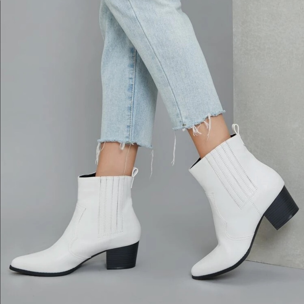 White booties - Picture 2 of 4